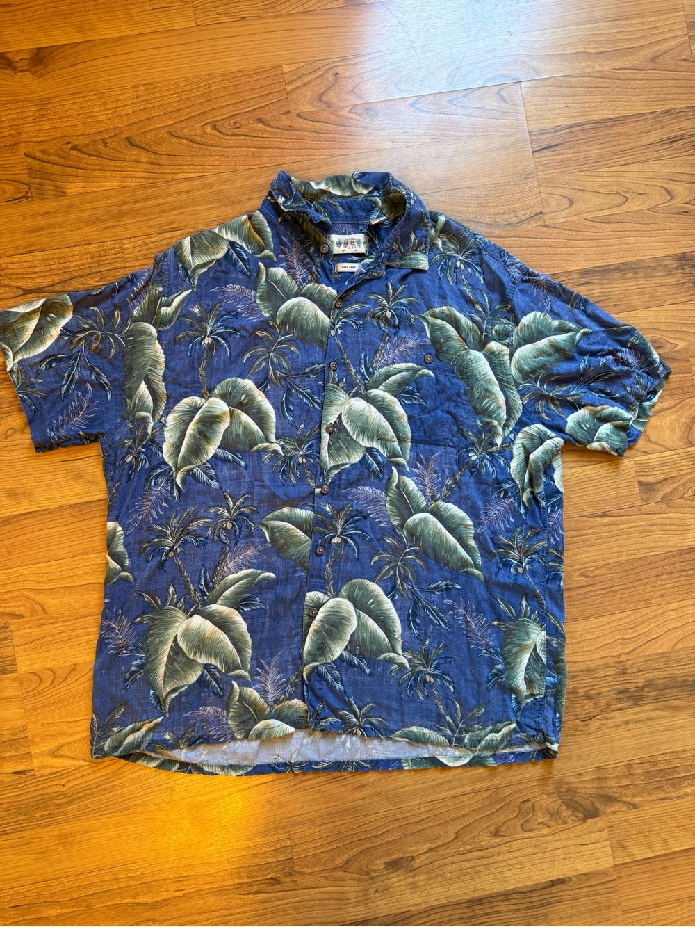 VTG Y2K Men's Blue Tropical Print Short-Sleeve Hawaiian Shirt